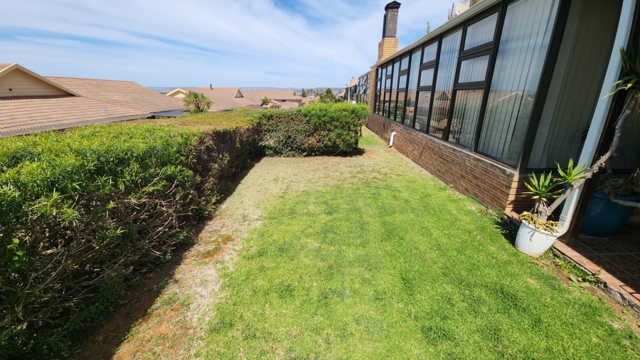 3 Bedroom Property for Sale in Hartenbos Central Western Cape